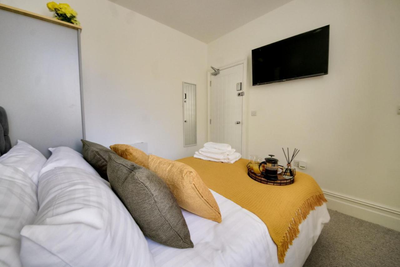 Bay City Studio Apartments By Staying-Away Кардифф Экстерьер фото